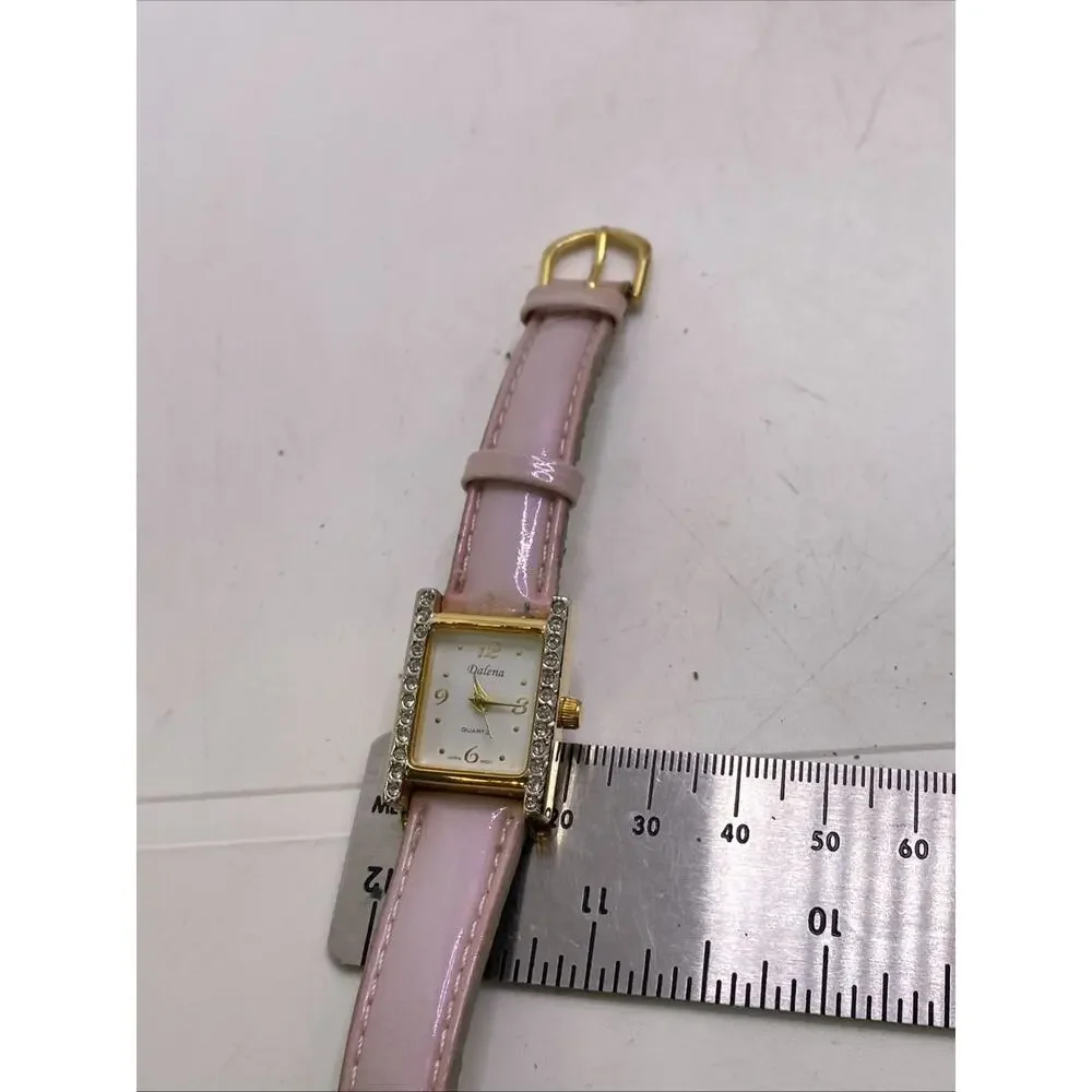 Womens Gold Tone Vintage Tank Watch New Battery